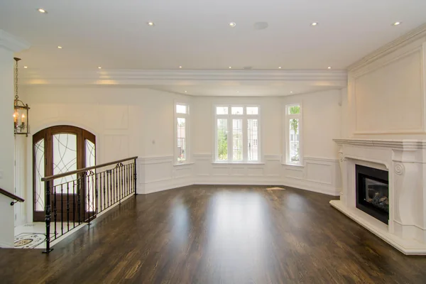 Joicey Boulevard: Open living room facing the front entry and staircase